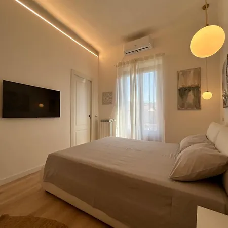 V&c Specialist Fronte Maggiore Apartment *