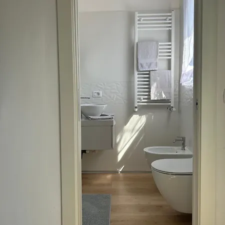 V&c Specialist Fronte Maggiore Apartment