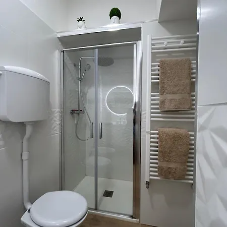 Apartamento V&c Specialist Fronte Maggiore